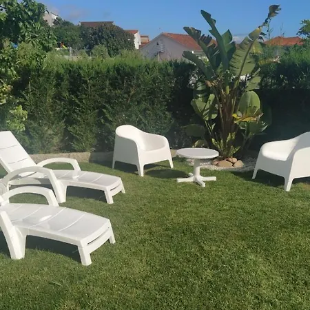 Casa Con Jardin En Sanxenxo