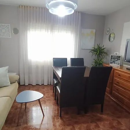 Dom wakacyjny Casa Con Jardin En