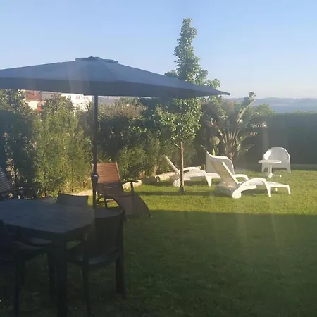 Casa Con Jardin En Dom wakacyjny