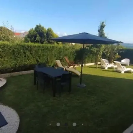 Dom wakacyjny Casa Con Jardin En Sanxenxo