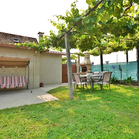 Galihost - Casa Con Jardin En Сasa de vacaciones Pontevedra